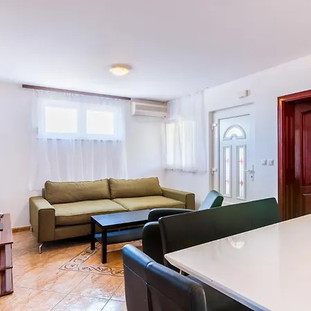 Apartament Leonardo